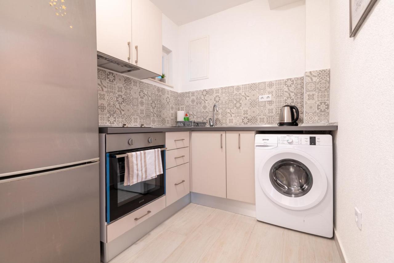 Apartments & Rooms Leon Неум Екстериор снимка